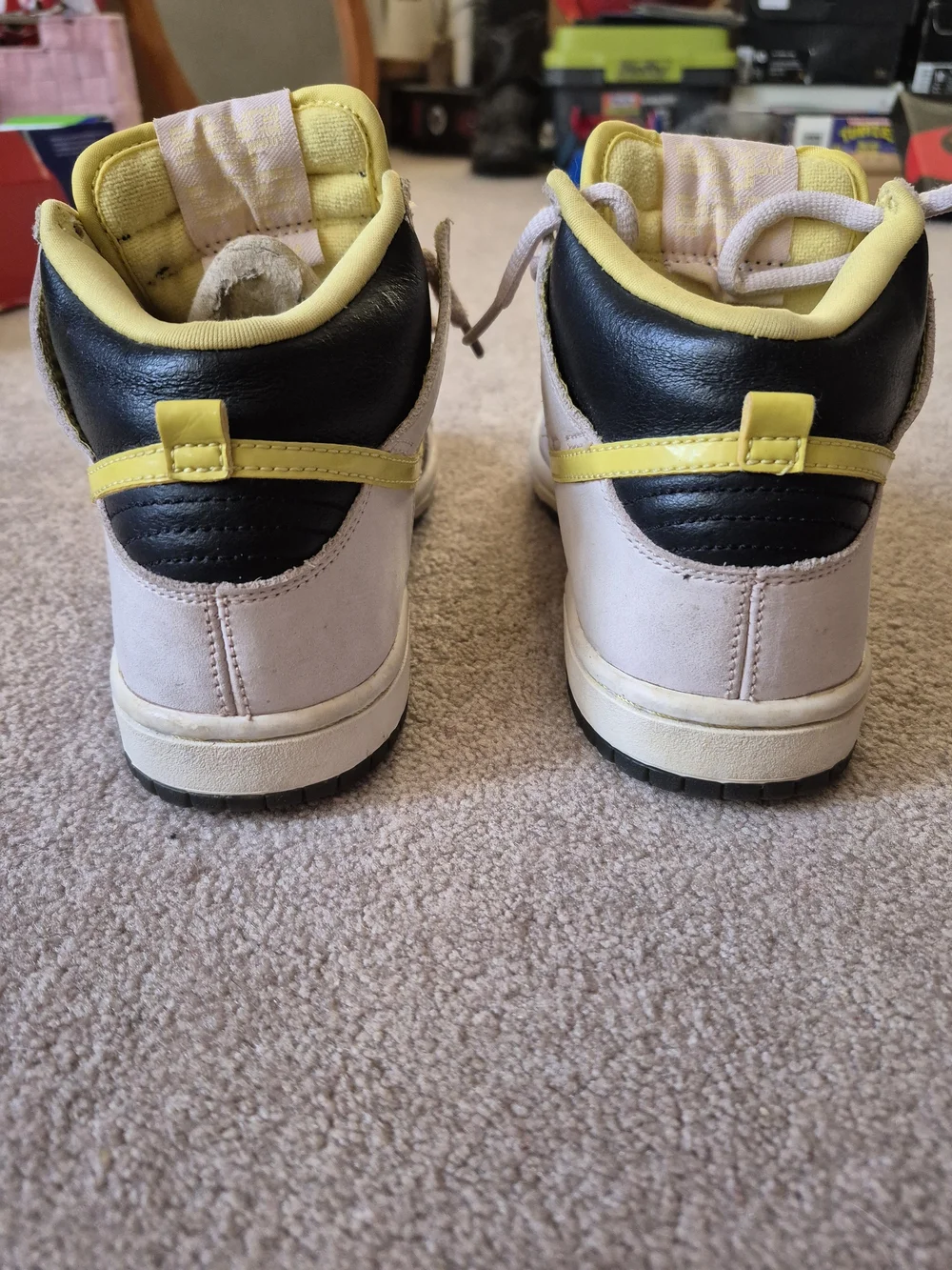 Nike SB Dunk High Miss Piggy Men's 5.5